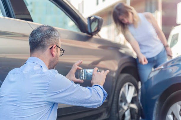 Professional Commercial Auto Insurance technician working in Prince Frederick, MD